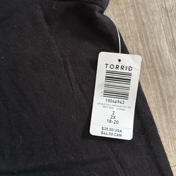 Torrid Graphic Tee - Picture 3 of 5